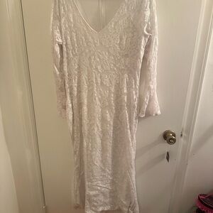 Fashion Nova White Lace V-Neck Long Sleeve Dress